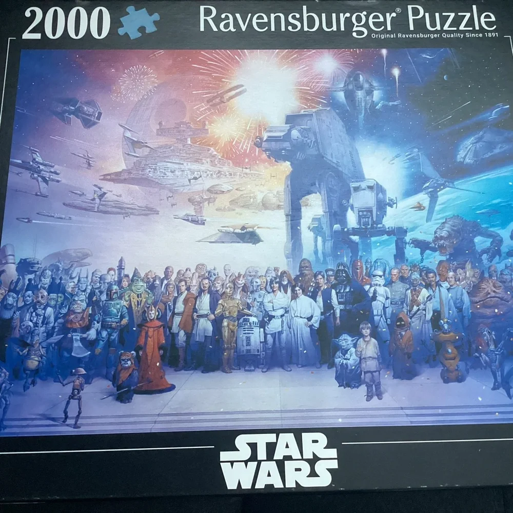 2000pc Puzzle - Picture 2 of 4